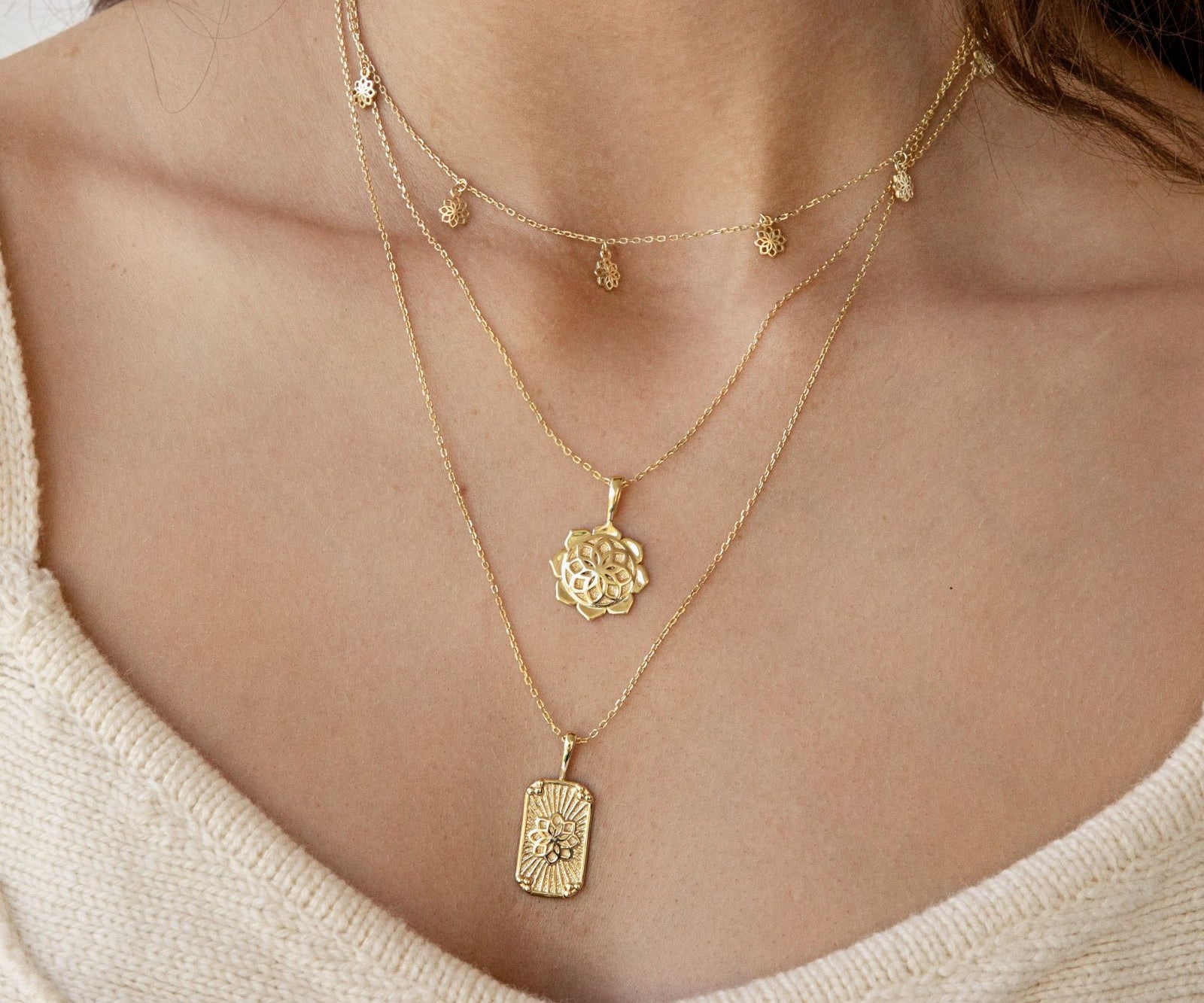 Lotus Flower Necklace Gold
