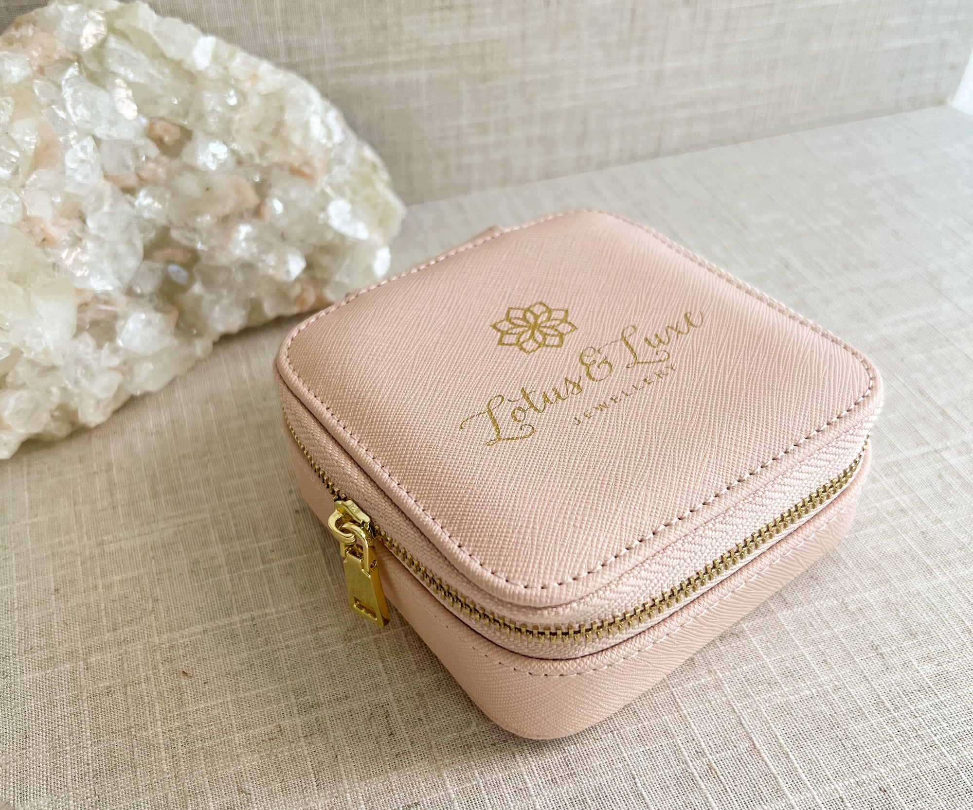 jewellery-travel-case-small-pink-leather
